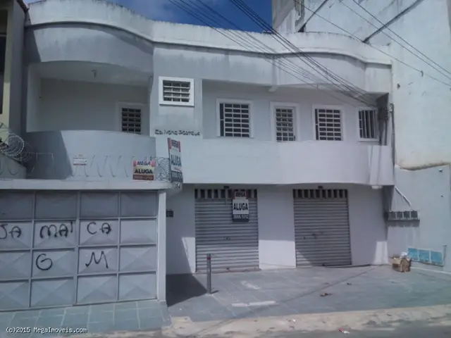 Apartamento com 2 Quartos para Alugar, 75 m² por R$ 900/Mês Rua Eduardo Barros Leal, 134 - Alagadiço Novo, Fortaleza - CE