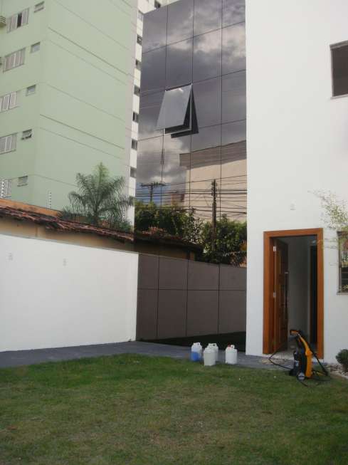 Sobrado com 12 Quartos à Venda, 200 m² por R$ 1.300.000 Rua Marechal Floriano Peixoto, 1472 - Duque de Caxias, Cuiabá - MT