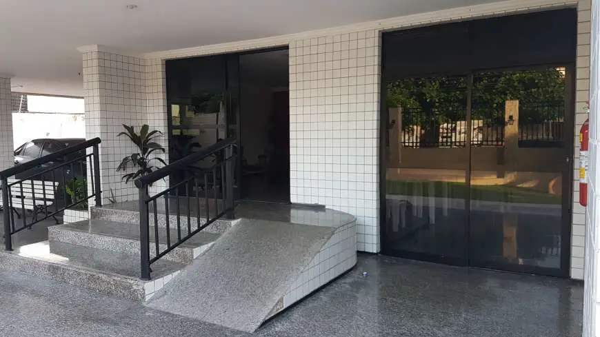 Apartamento com 2 Quartos à Venda, 80 m² por R$ 210.000 Rua Fausto Cabral, 95 - Papicu, Fortaleza - CE
