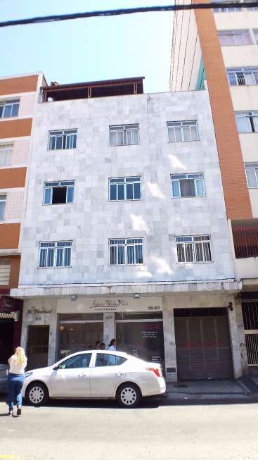 Apartamento com 1 Quarto para Alugar, 50 m² por R$ 650/Mês Rua São Mateus, 386 - São Mateus, Juiz de Fora - MG