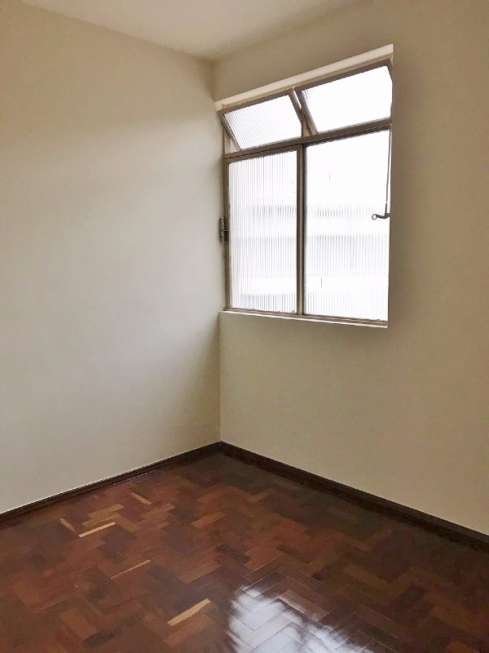 Apartamento com 3 Quartos para Alugar, 53 m² por R$ 850/Mês Rua Doutor João de Melo Mattos - Brasileia, Betim - MG