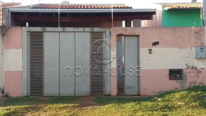 Casa com 2 Quartos à Venda, 133 m² por R$ 195.000 Jardim Santa Emília, Campo Grande - MS