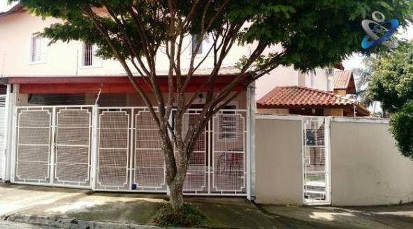 Sobrado com 2 Quartos para Alugar, 135 m² por R$ 1.300/Mês Rua Pastor José Freire Maciel Parente - Residencial Bosque dos Ipês, São José dos Campos - SP