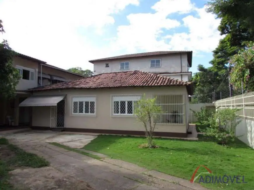 Casa com 3 Quartos à Venda, 672 m² por R$ 1.350.000 Jabour, Vitória - ES