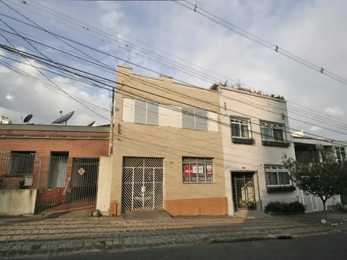 Casa para Alugar, 138 m² por R$ 2.200/Mês Rua Silveira Peixoto, 714 - Batel, Curitiba - PR