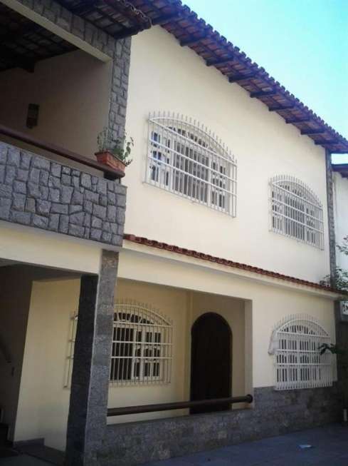 Casa com 7 Quartos à Venda, 360 m² por R$ 1.500.000 Itapuã, Vila Velha - ES