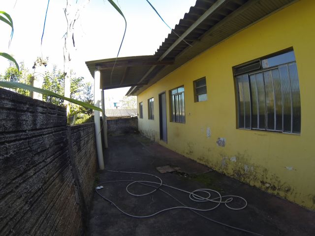 Casa com 2 Quartos para Alugar por R$ 480/Mês Rua das Carnaúbas - Parque das Bandeiras, Maringá - PR