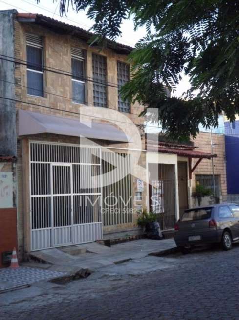 Casa com 5 Quartos à Venda, 240 m² por R$ 280.000 Ribeira, Natal - RN