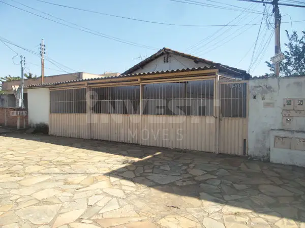 Casa com 2 Quartos para Alugar por R$ 780/Mês Setor Leste Universitário, Goiânia - GO