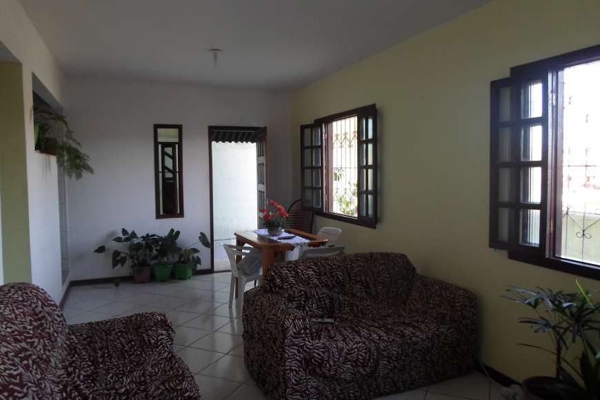 Casa com 2 Quartos à Venda, 184 m² por R$ 350.000 Itapuã, Salvador - BA
