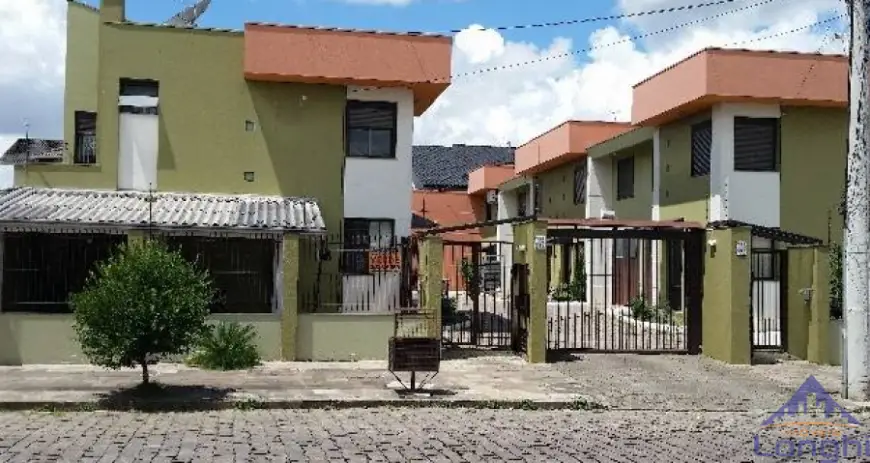 Sobrado com 3 Quartos à Venda, 142 m² por R$ 280.000 Rua Vereador Otto Scheifler, 1262 - Desvio Rizzo, Caxias do Sul - RS