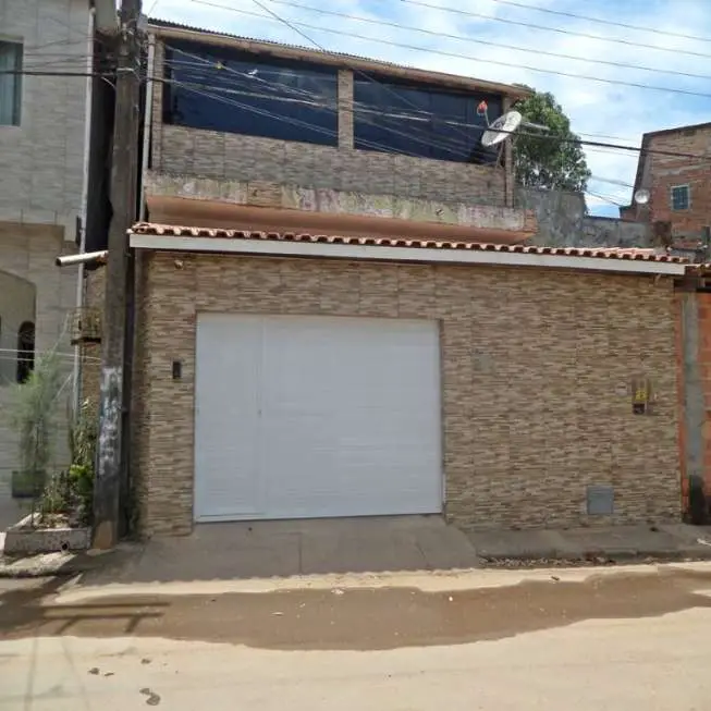 Casa com 3 Quartos à Venda, 119 m² por R$ 300.000 Rua C - Centro Industrial de Aratu, Simões Filho - BA