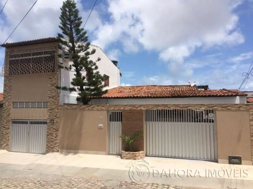 Casa à venda, Rua Doutor Álvaro Navarro, 28 - Alecrim, Natal - RN |  