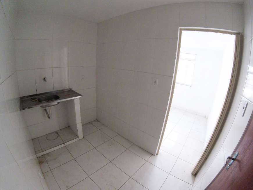 Kitnet com 1 Quarto para Alugar, 18 m² por R$ 400/Mês Avenida Canal do Anil, 4 - Gardênia Azul, Rio de Janeiro - RJ