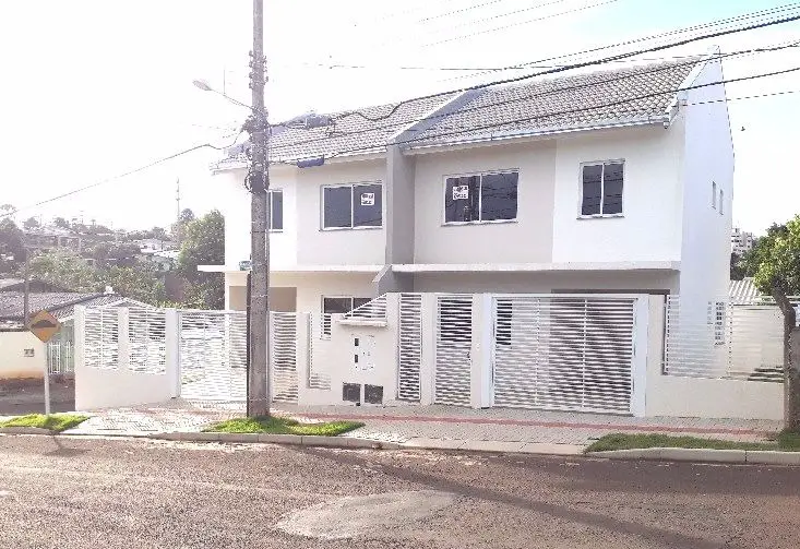 Sobrado com 2 Quartos à Venda, 95 m² por R$ 290.000 Rua Guairacá, 387 - Passo dos Fortes, Chapecó - SC