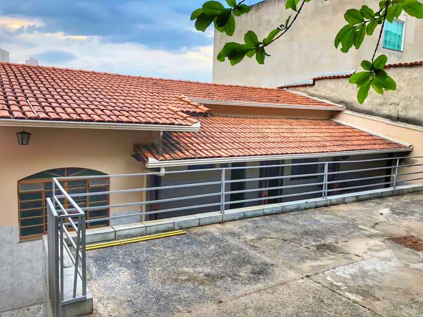 Casa com 2 Quartos à Venda, 360 m² por R$ 450.000 Nova Esperança, Belo Horizonte - MG