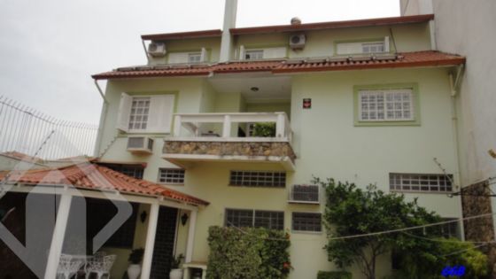 Casa com 4 Quartos à Venda, 450 m² por R$ 1.030.000 Avenida Pastor Ernesto Schlieper, 46 - São Sebastião, Porto Alegre - RS