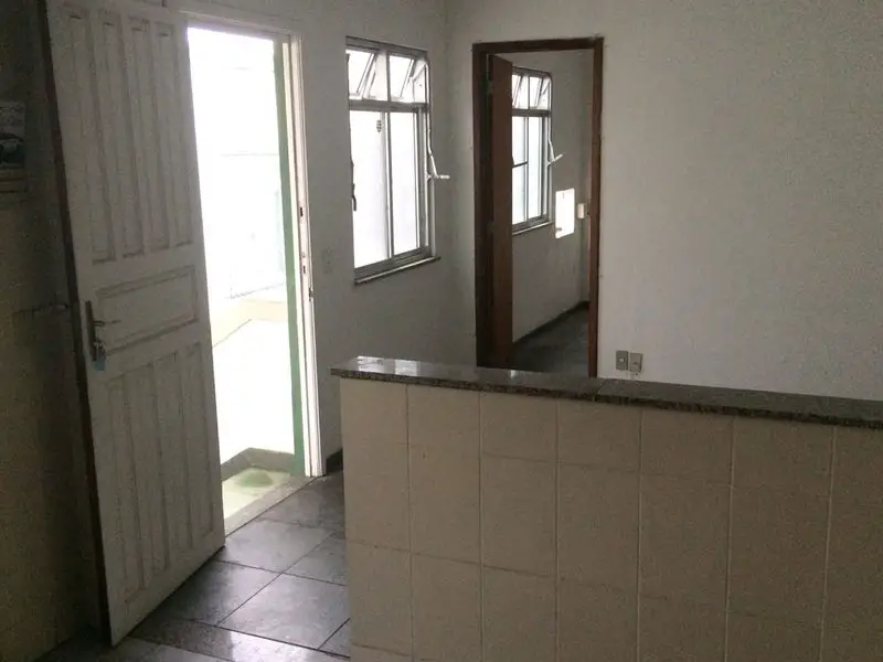 Casa de Condomínio com 1 Quarto para Alugar, 35 m² por R$ 700/Mês Rua Leandro Pinto, 28 - Água Santa, Rio de Janeiro - RJ