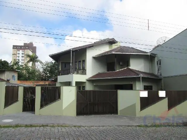 Casa com 3 Quartos à Venda, 339 m² por R$ 650.000 Vila Lenzi, Jaraguá do Sul - SC