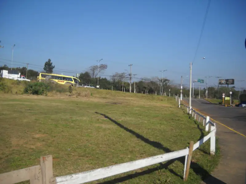 Lote/Terreno para Alugar, 330 m² por R$ 3.300/Mês Avenida General Flores da Cunha - Vila Parque Brasilia, Cachoeirinha - RS