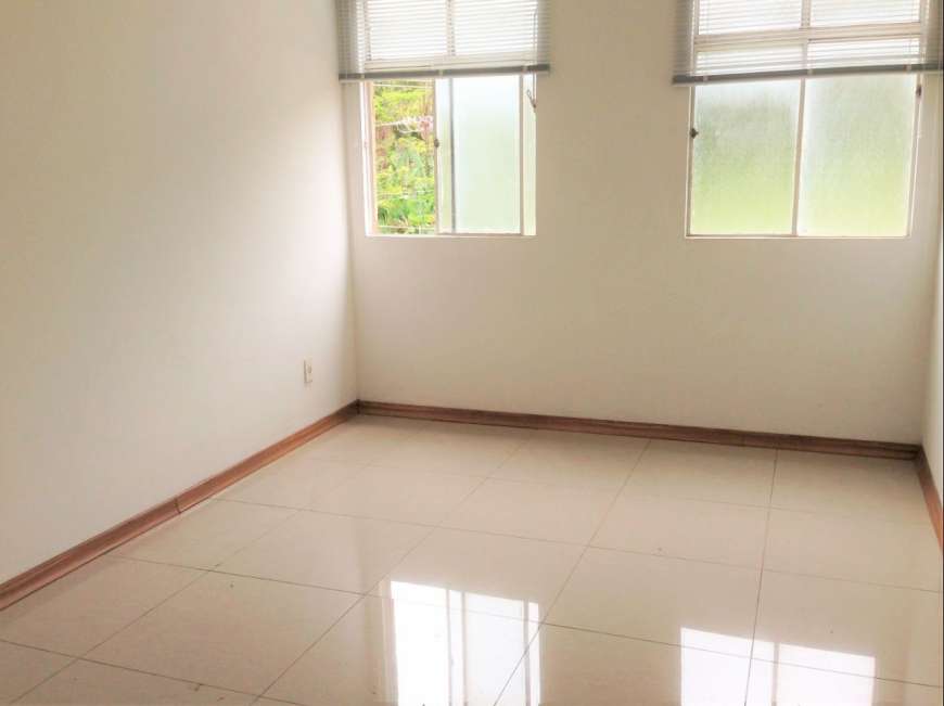 Apartamento com 3 Quartos para Alugar, 96 m² por R$ 1.100/Mês Santa Inês, Belo Horizonte - MG