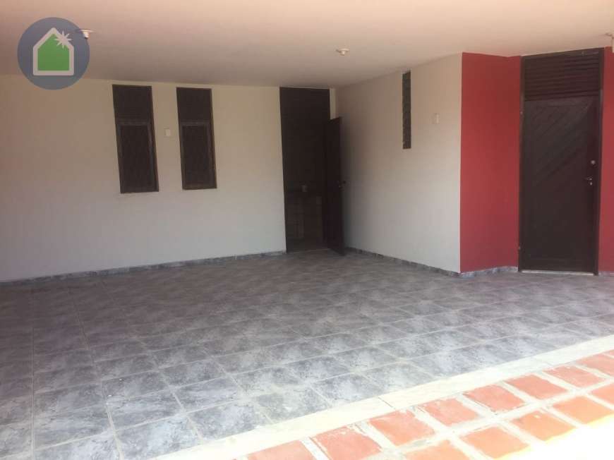 Casa com 4 Quartos à Venda por R$ 320.000 Rua Delmiro Gouveia, 21 - Neópolis, Natal - RN