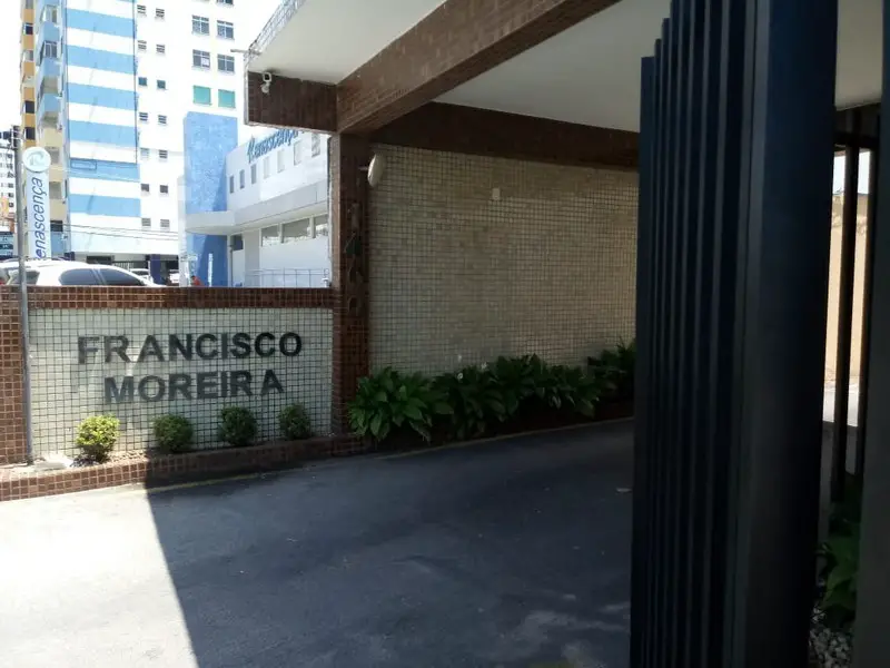 Apartamento com 3 Quartos para Alugar, 96 m² por R$ 770/Mês Avenida Gonçalo Rolemberg Leite, 1400 - Suíssa, Aracaju - SE