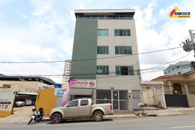 Kitnet com 1 Quarto para Alugar, 25 m² por R$ 500/Mês Rua Rio Grande do Sul, 635 - Centro, Divinópolis - MG