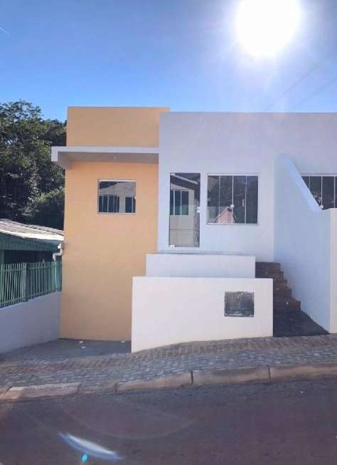 Casa com 2 Quartos à Venda, 51 m² por R$ 185.000 Rua Joaquim Manoel Domingues, 669 - Vila Real, Chapecó - SC