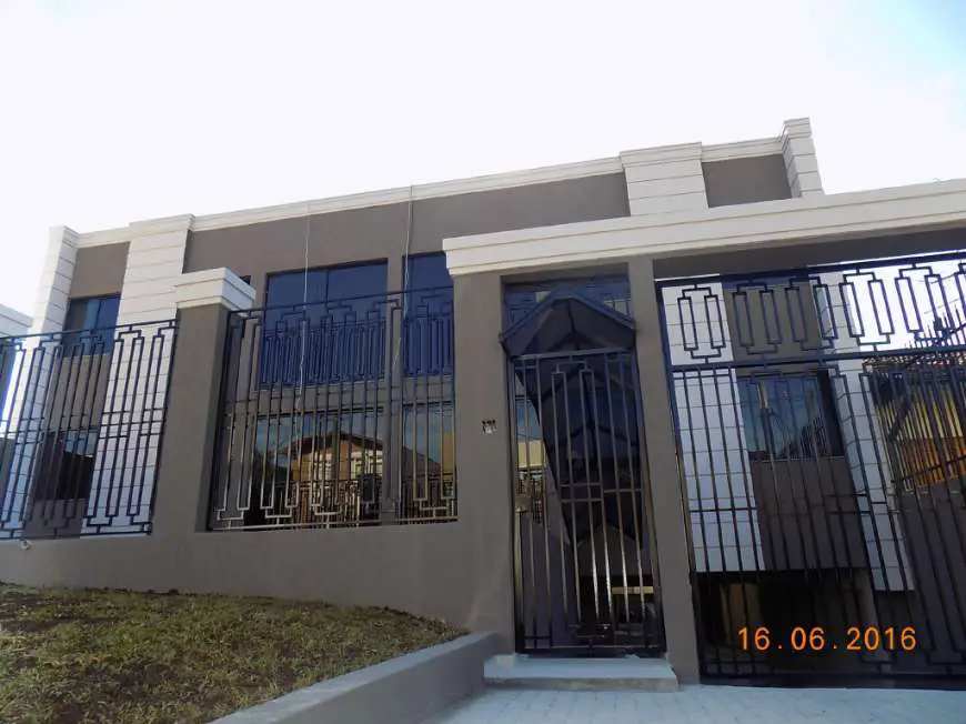 Apartamento com 3 Quartos para Alugar, 96 m² por R$ 850/Mês Rua Monte Castelo, 87 - Tarumã, Curitiba - PR