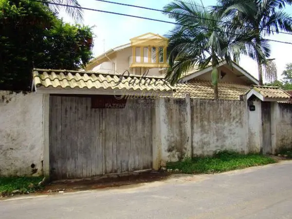 Casa com 3 Quartos à Venda por R$ 600.000 Pedrinha, Guaratinguetá - SP