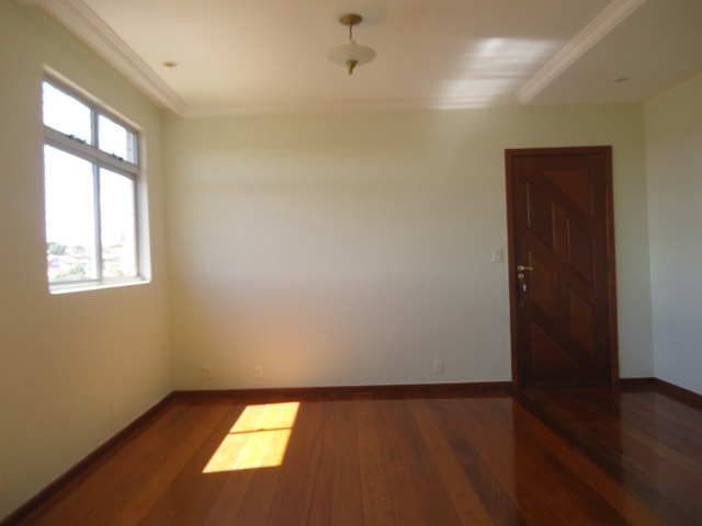 Apartamento com 3 Quartos para Alugar, 90 m² por R$ 1.200/Mês Rua João Batista Costa Pio - Alvorada, Contagem - MG