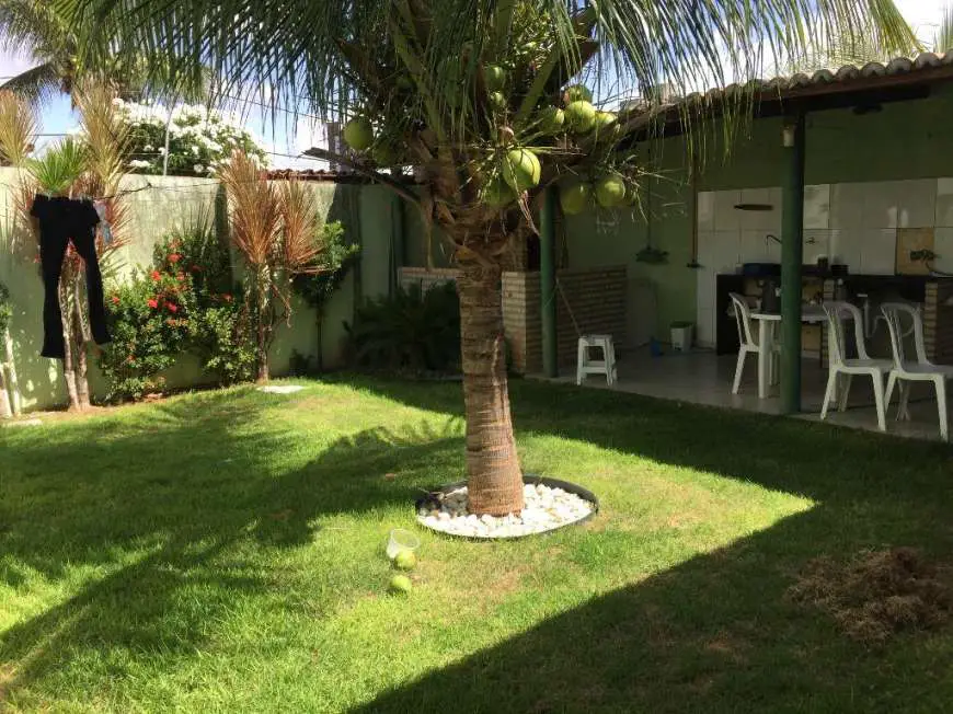 Casa com 3 Quartos à Venda, 300 m² por R$ 400.000 Neópolis, Natal - RN