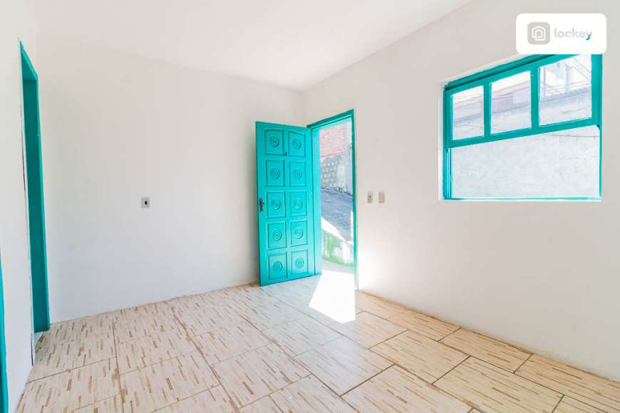 Casa de Condomínio com 1 Quarto para Alugar, 28 m² por R$ 800/Mês Avenida Capivari, 778 - Cristal, Porto Alegre - RS