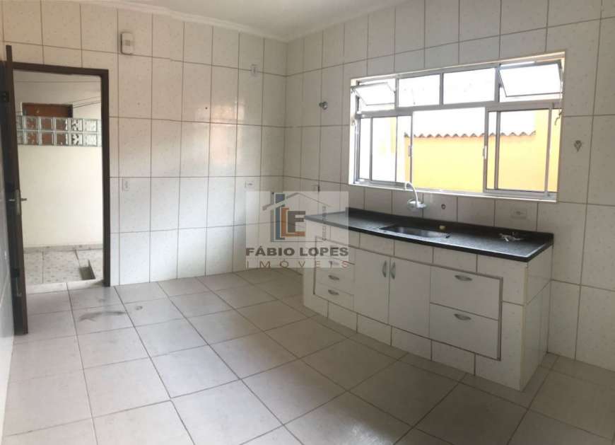 Apartamento com 3 Quartos para Alugar, 95 m² por R$ 1.300/Mês Vila Palmares, Santo André - SP