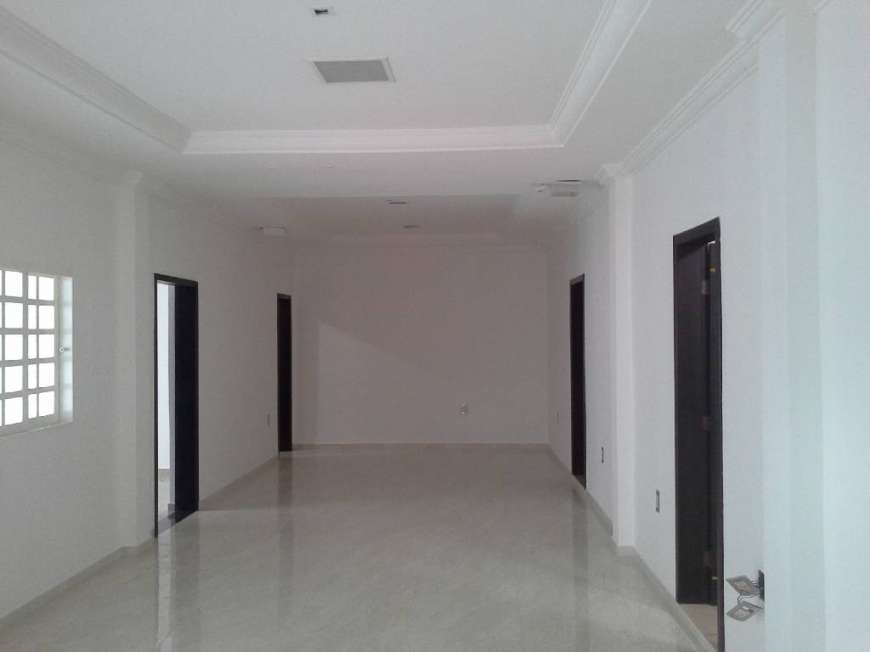 Casa com 2 Quartos para Alugar, 241 m² por R$ 5.000/Mês Goiabeiras, Cuiabá - MT