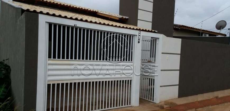 Casa com 3 Quartos à Venda, 90 m² por R$ 270.000 Monte Castelo, Campo Grande - MS
