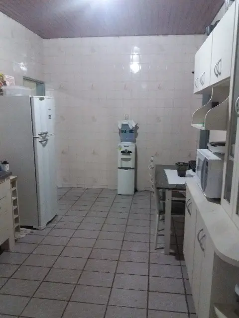 Casa com 3 Quartos à Venda, 450 m² por R$ 450.000 Planalto, Manaus - AM