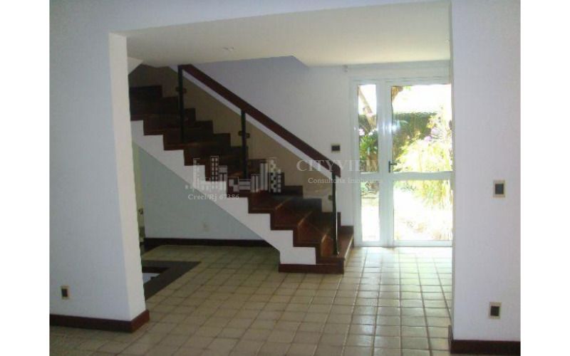 Casa de Condomínio com 4 Quartos para Alugar, 450 m² por R$ 6.000/Mês Rua Engenheiro Neves da Rocha - Barra da Tijuca, Rio de Janeiro - RJ