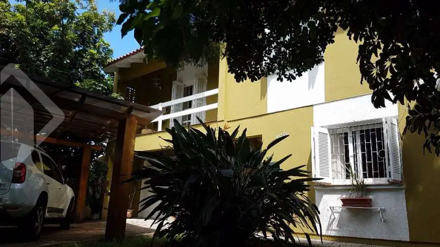 Sobrado com 3 Quartos à Venda, 230 m² por R$ 750.000 Rua Vítor Scalco, 1 - Engenho, Guaíba - RS