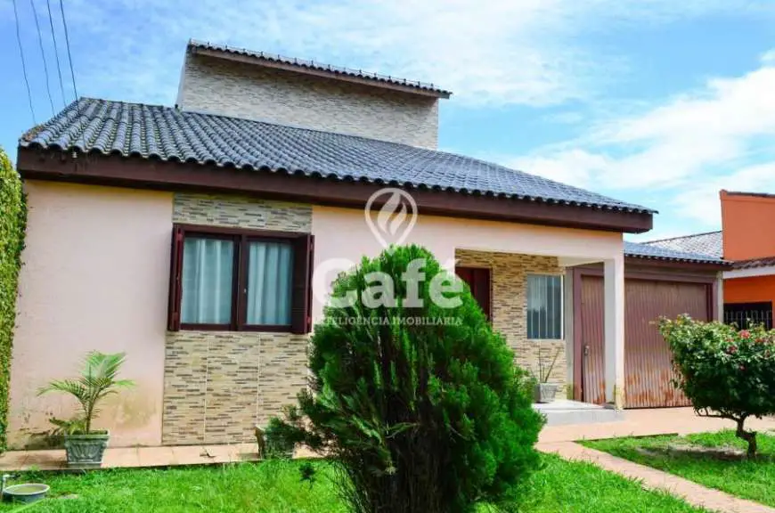 Casa com 3 Quartos à Venda, 113 m² por R$ 389.000 Camobi, Santa Maria - RS
