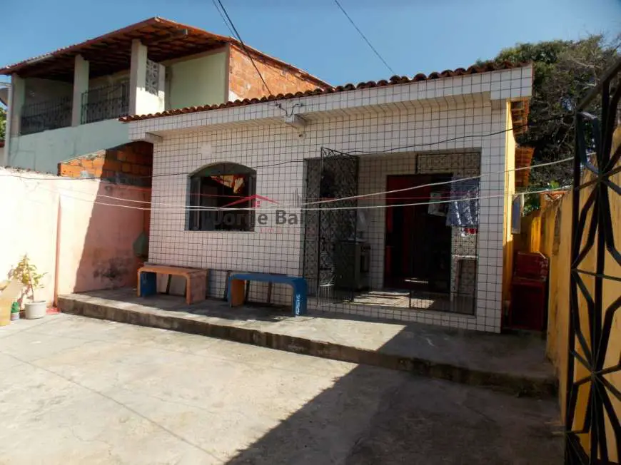 Casa com 4 Quartos à Venda, 231 m² por R$ 345.000 Rua Tenente Wilson - Aerolândia, Fortaleza - CE