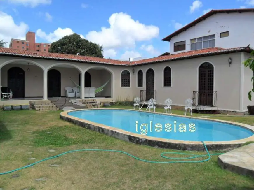 Casa com 4 Quartos à Venda, 400 m² por R$ 950.000 Lagoa Nova, Natal - RN