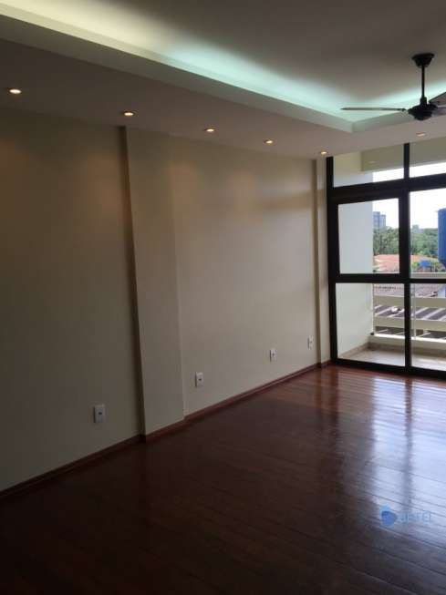 Apartamento com 3 Quartos à Venda, 100 m² por R$ 350.000 Rua Camilo Ermelindo da Silva - Jardim Caramurú, Dourados - MS