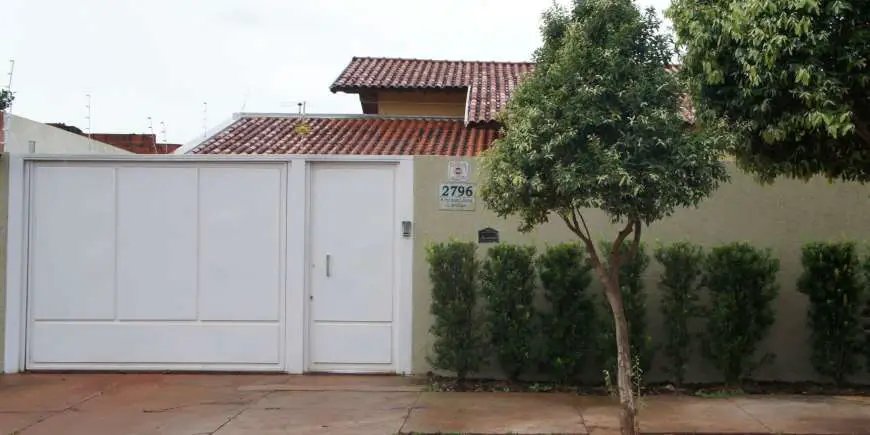 Casa com 3 Quartos à Venda, 153 m² por R$ 430.000 Rua Professora Izaura Ferreira de Oliveira, 2796 - Jardim Primaveril, Três Lagoas - MS