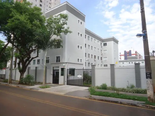 Apartamento com 3 Quartos à Venda, 60 m² por R$ 210.000 Avenida Londrina - Zona 08, Maringá - PR