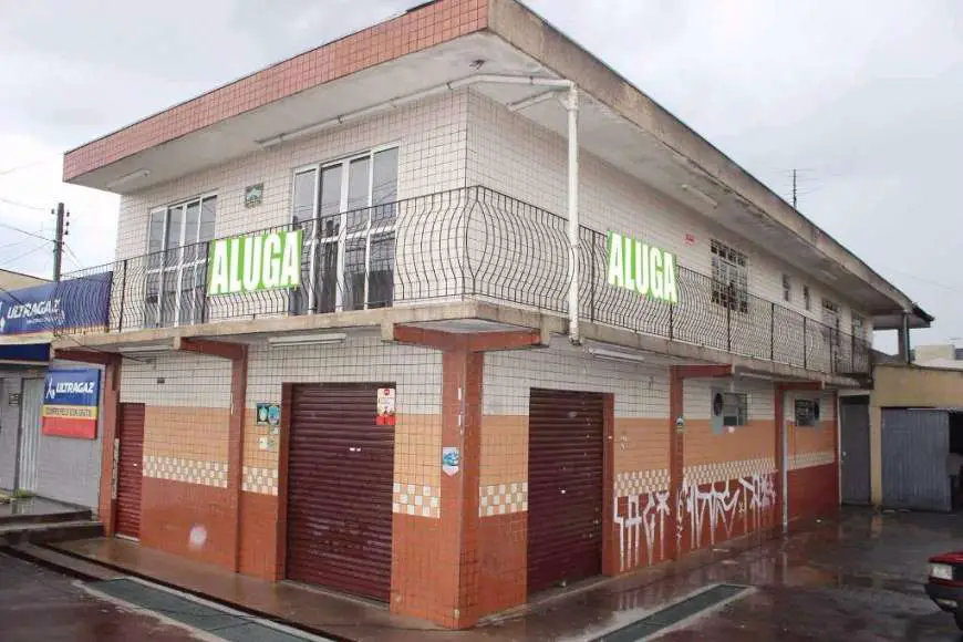 Sobrado com 3 Quartos para Alugar, 200 m² por R$ 2.000/Mês Avenida Maringá - Atuba, Pinhais - PR