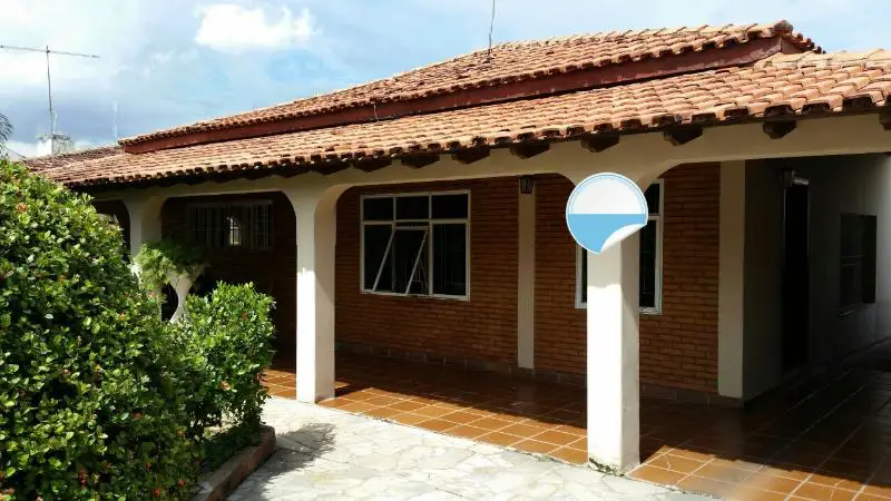 Casa com 3 Quartos à Venda, 300 m² por R$ 580.000 Rua Vinte e Quatro, 1 - Boa Esperança, Cuiabá - MT