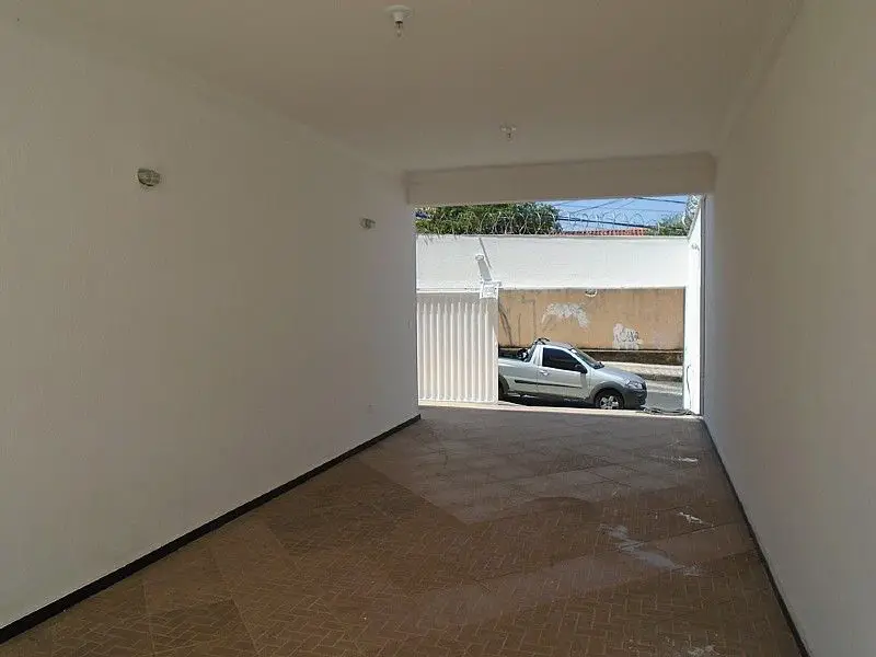 Casa com 5 Quartos para Alugar, 350 m² por R$ 3.500/Mês Rua Afonso Celso - Santa Mônica, Belo Horizonte - MG