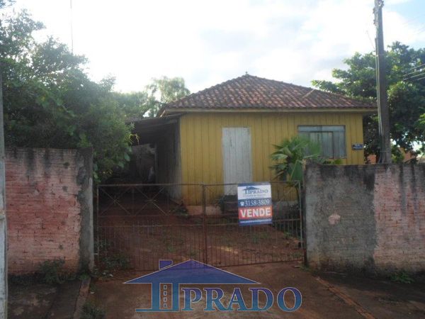 Casa com 3 Quartos à Venda, 100 m² por R$ 135.000 Centro, Jataizinho - PR